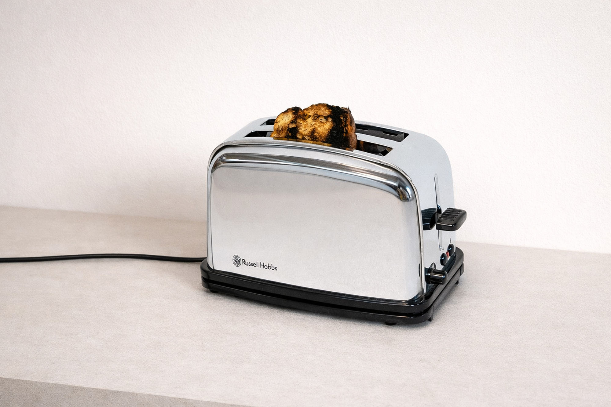 KRISTOFFER AKSELBO - The Mona Lisa Toaster