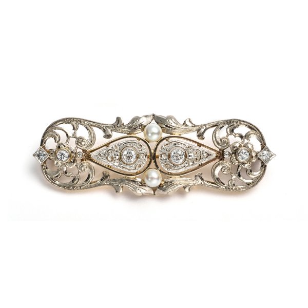 Spilla con Perle e Diamanti.