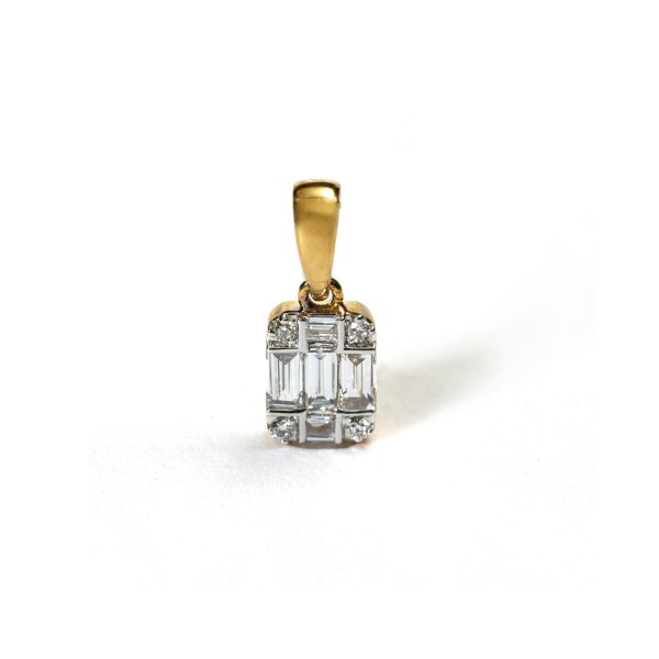 Pendente con Diamanti.