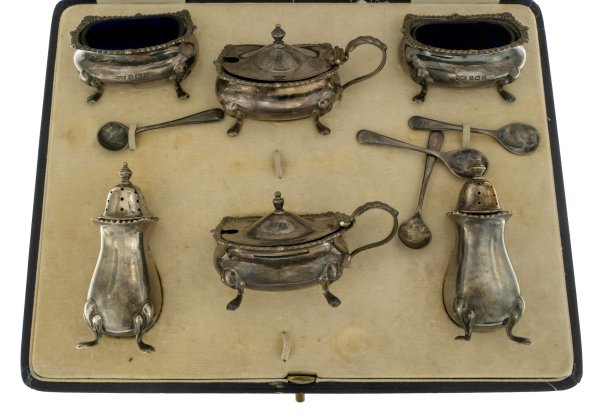 ARGENTI - Set sale, pepe e salse in argento 800, anni '20