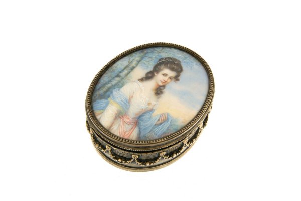 COFANETTO - Cofanetto in argento dorato 800, anni '40