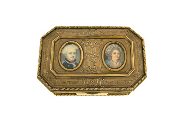 COFANETTO - Cofanetto in argento dorato 800, anni '40