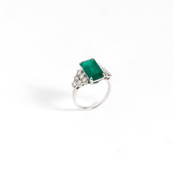 Anello in oro bianco 18kt