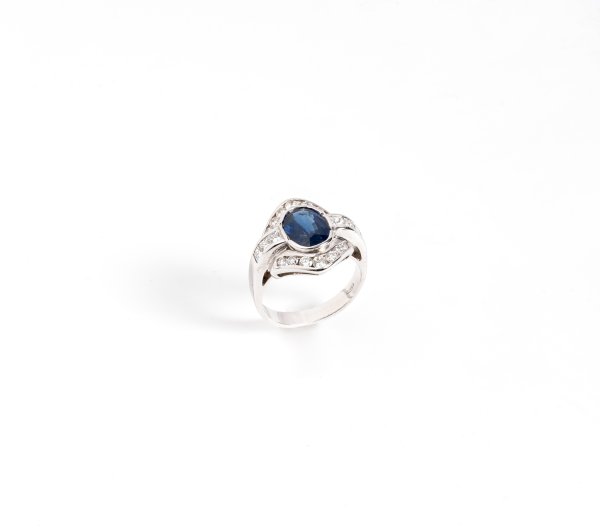 Anello in oro bianco 18kt