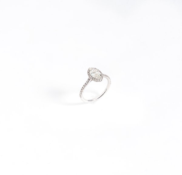 Anello solitario in oro bianco 18kt