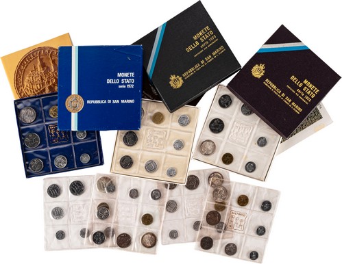 SAN MARINO - Nuova monetazione (1972-) - Lotto di 7 divisionali (1972-1975).