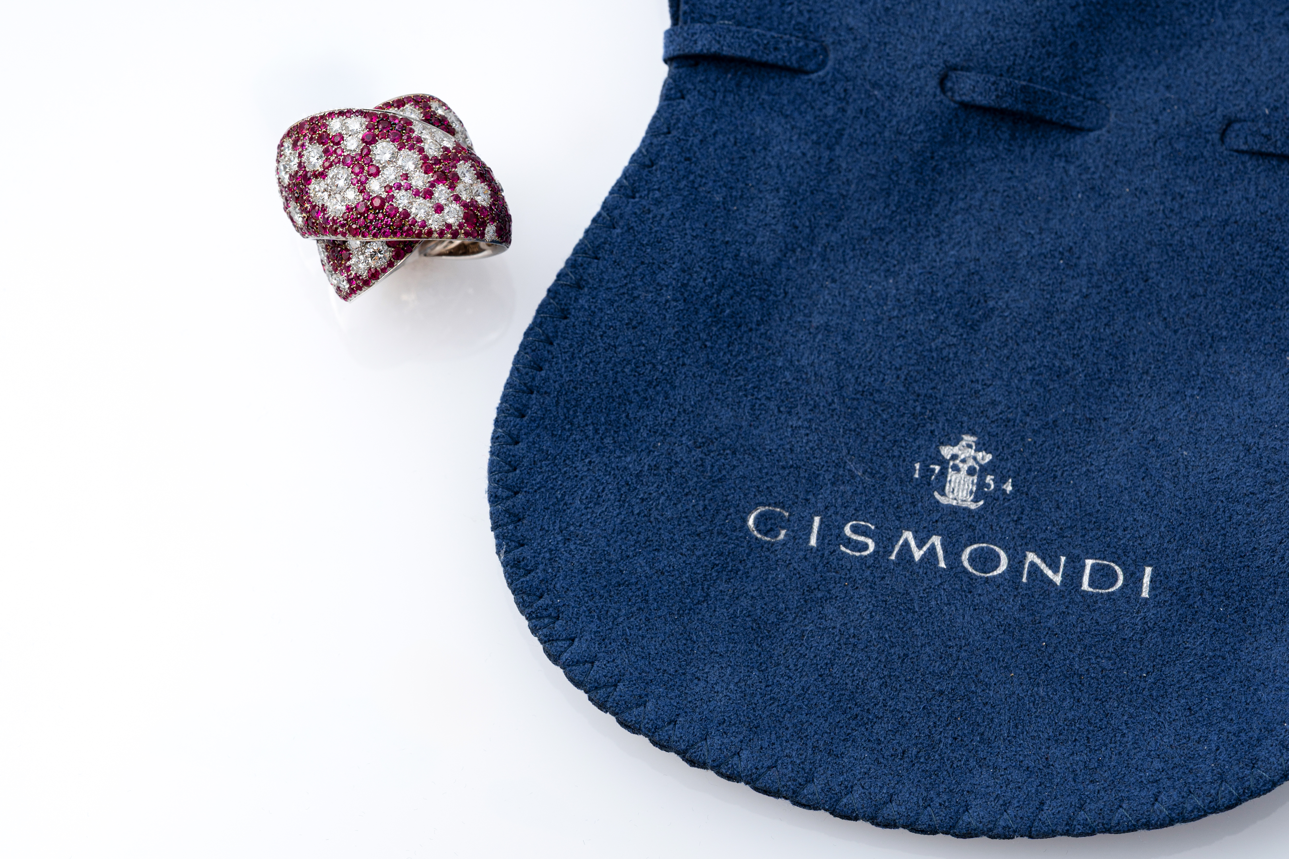 GISMONDI, anello a doppia fascia con Rubini e Diamanti