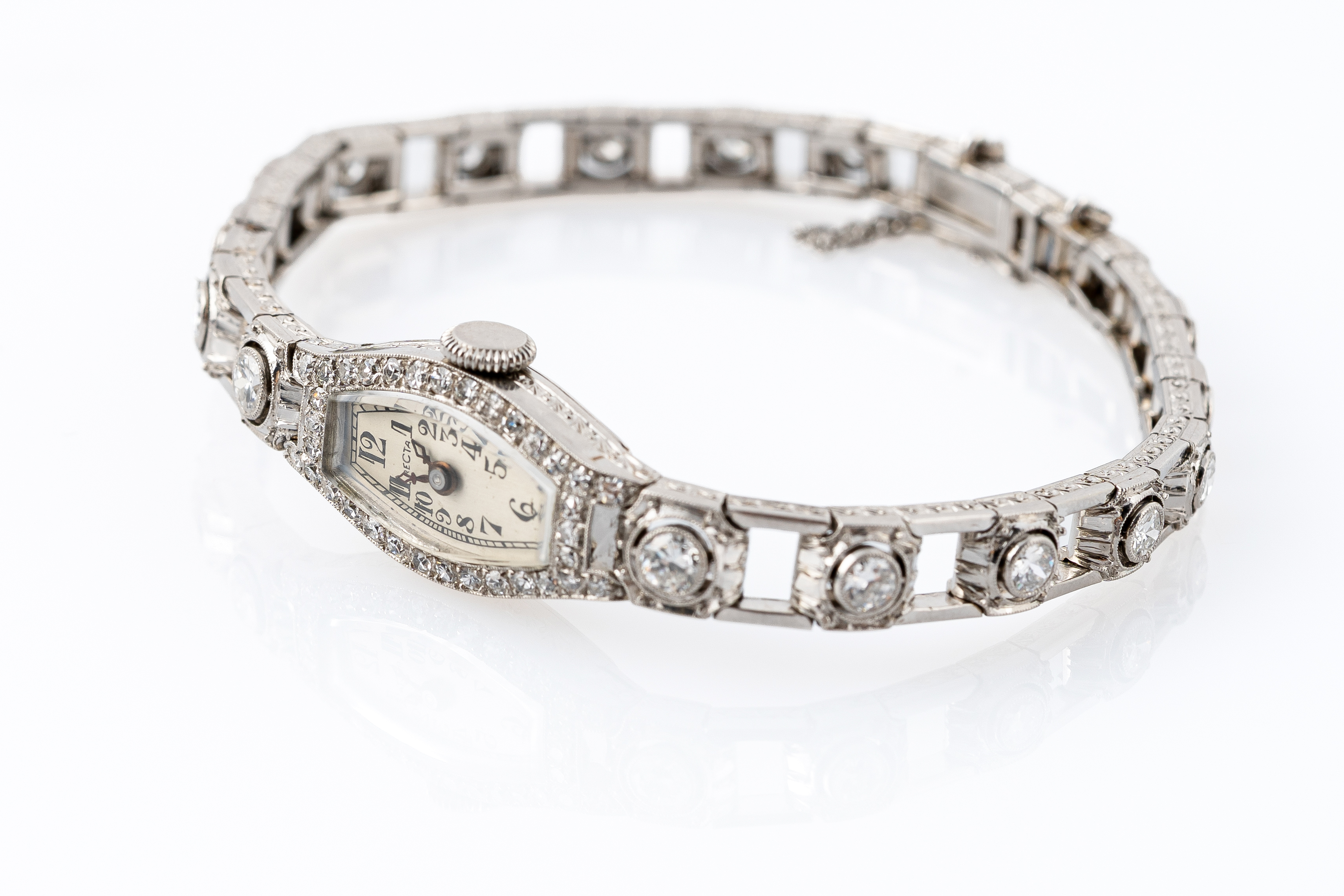 Orologio antico Art Déco in platino e Diamanti