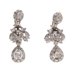 Orecchini pendenti in argento e oro 14kt, inizio XIX secolo