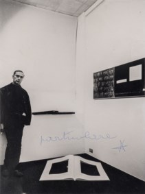 Particolare - Intervento di Agnetti su foto di Fabio Donato