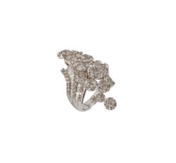 Anello in oro bianco 18kt e diamanti
