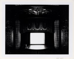Paramount, Oakland