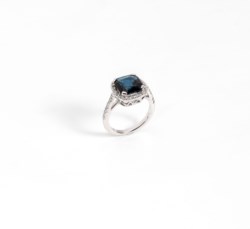 Anello in oro bianco 18kt