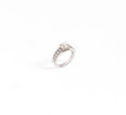 Anello in oro bianco 18kt
