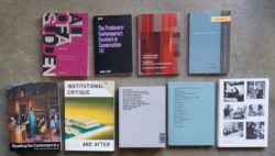Lotto di nove libri