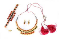 Parure in oro giallo 18kt smaltato su entrambi i lati
