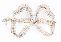 Spilla in oro 18kt e argento con diamanti