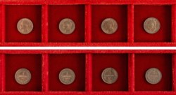 VITTORIO EMANUELE III (1900-1943) - Lotto 4 monete da 1 centesimo 1904.