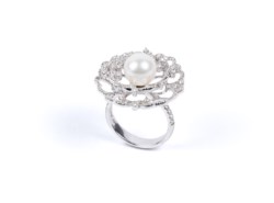 Anello in oro bianco 18kt