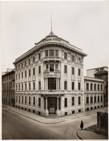 Fotografia Palazzo delle sede del giornale Il Popolo d'Italia - Milano, Via Moscova, angolo Via Lovanio