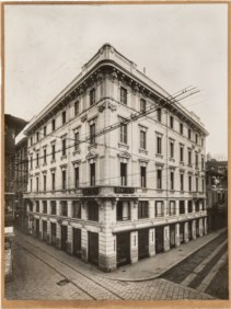 Fotografia palazzo con sede di studio dentistico in via S. Zeno a Milano