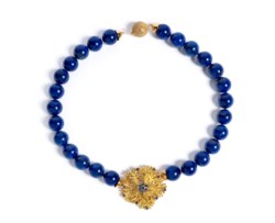 18kt yellow gold necklace with lapislazuli