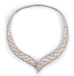 Damiani, gold necklace with diamonds, Rete collection, 2000s