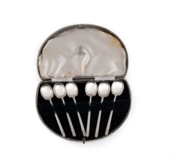 Six coffee spoons in 925 silver, England, 20th century