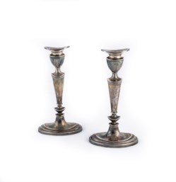 Pair of 925 silver candlesticks, England, 20th century