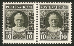 Vaticano - 1931 - 10 lire (13ca) - coppia orizzontale con doppia soprastampa (diritta + capovolta)